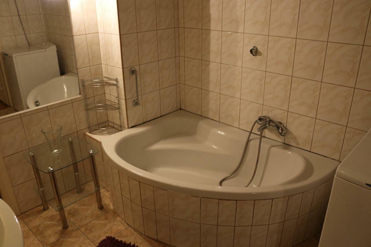 Rockstar Suite In Ruin Quarter บูดาเปสต์ ภายนอก รูปภาพ